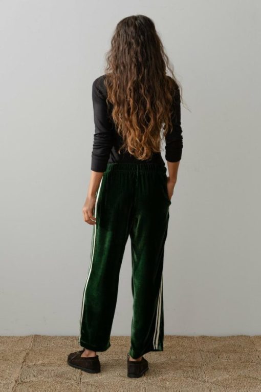 Themodestmoth.shop0b7530cf52 6