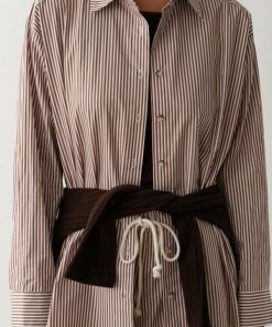 Themodestmoth.shop195325356f 1