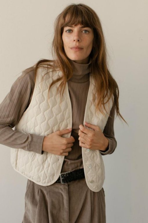 Themodestmoth.shop37b2843c33 1