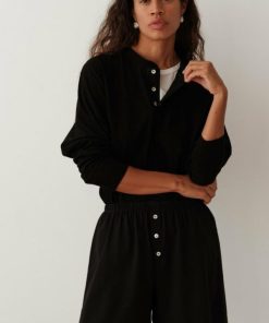 Themodestmoth.shop4595240ae9 1
