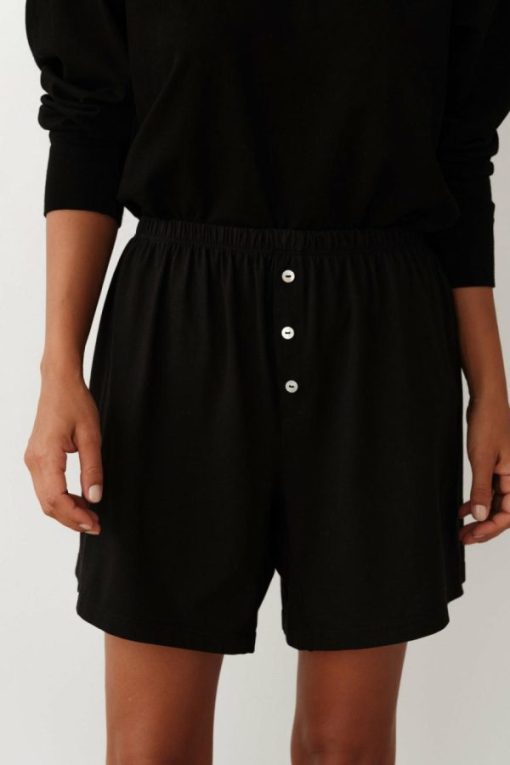 Themodestmoth.shop4595240ae9 3