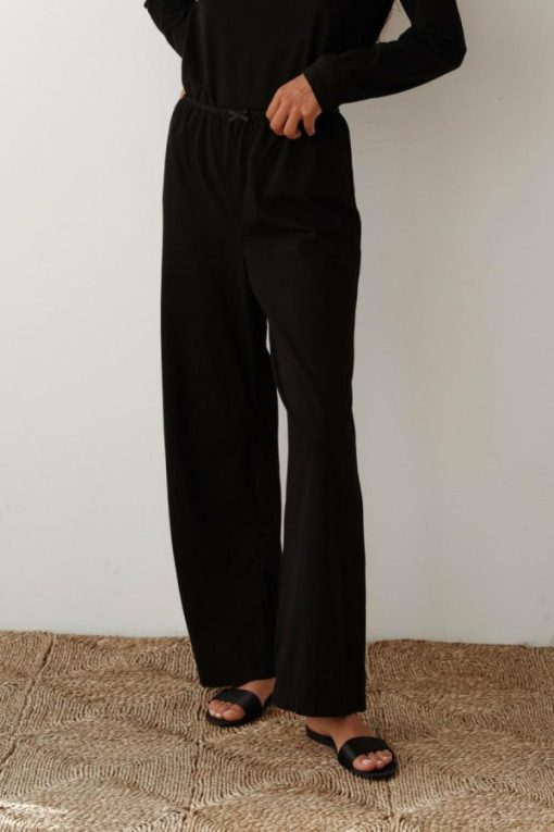 Themodestmoth.shop53a44775a8 1