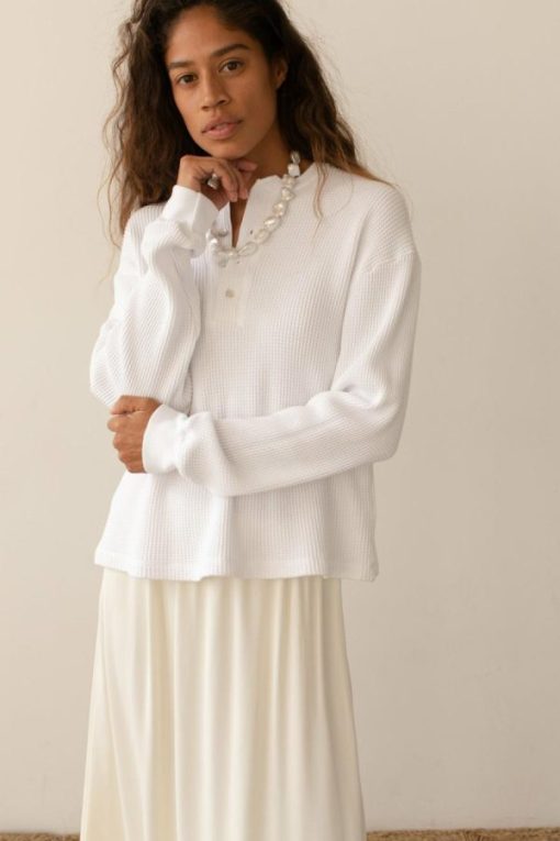Themodestmoth.shop5ba710fdb5 3