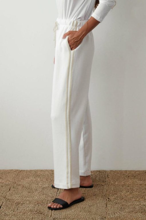 Themodestmoth.shop66716cac36 2