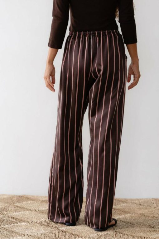 Themodestmoth.shop781cee01ed 6