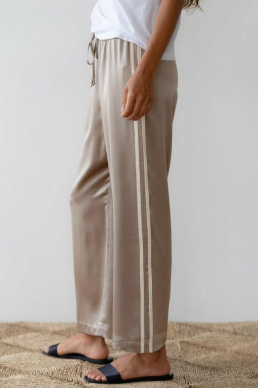 Themodestmoth.shop79f92023da 1