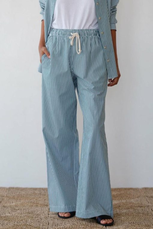 Themodestmoth.shop7a2b9ff486 1