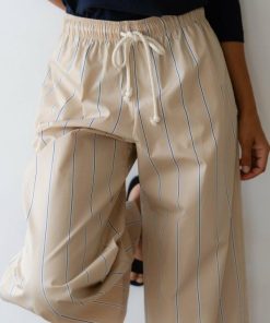 Themodestmoth.shop889425e752 1
