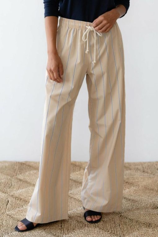 Themodestmoth.shop889425e752 3