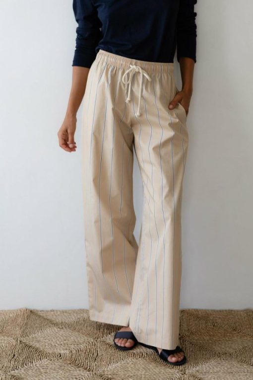 Themodestmoth.shop889425e752 6