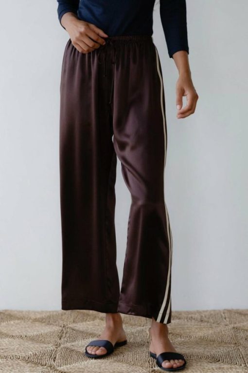 Themodestmoth.shopacbe259bba 1